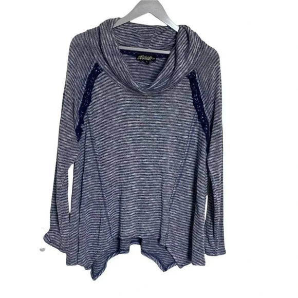 Almost Famous XL‎ blue & white striped cowl sweatshirt - Picture 1 of 5